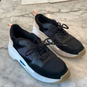 Zara Sneakers - size 39 (8)